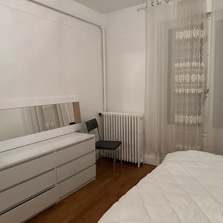 Apartment Centre
